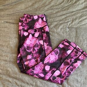 Purple Skull Pattern Leggings